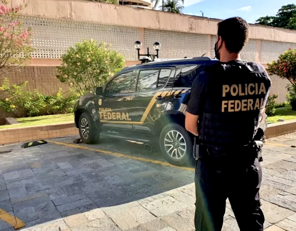 PF cumpre operação contra fraudes em licitações da ‘Merenda Escolar’; Aracati, Fortim e Beberibe