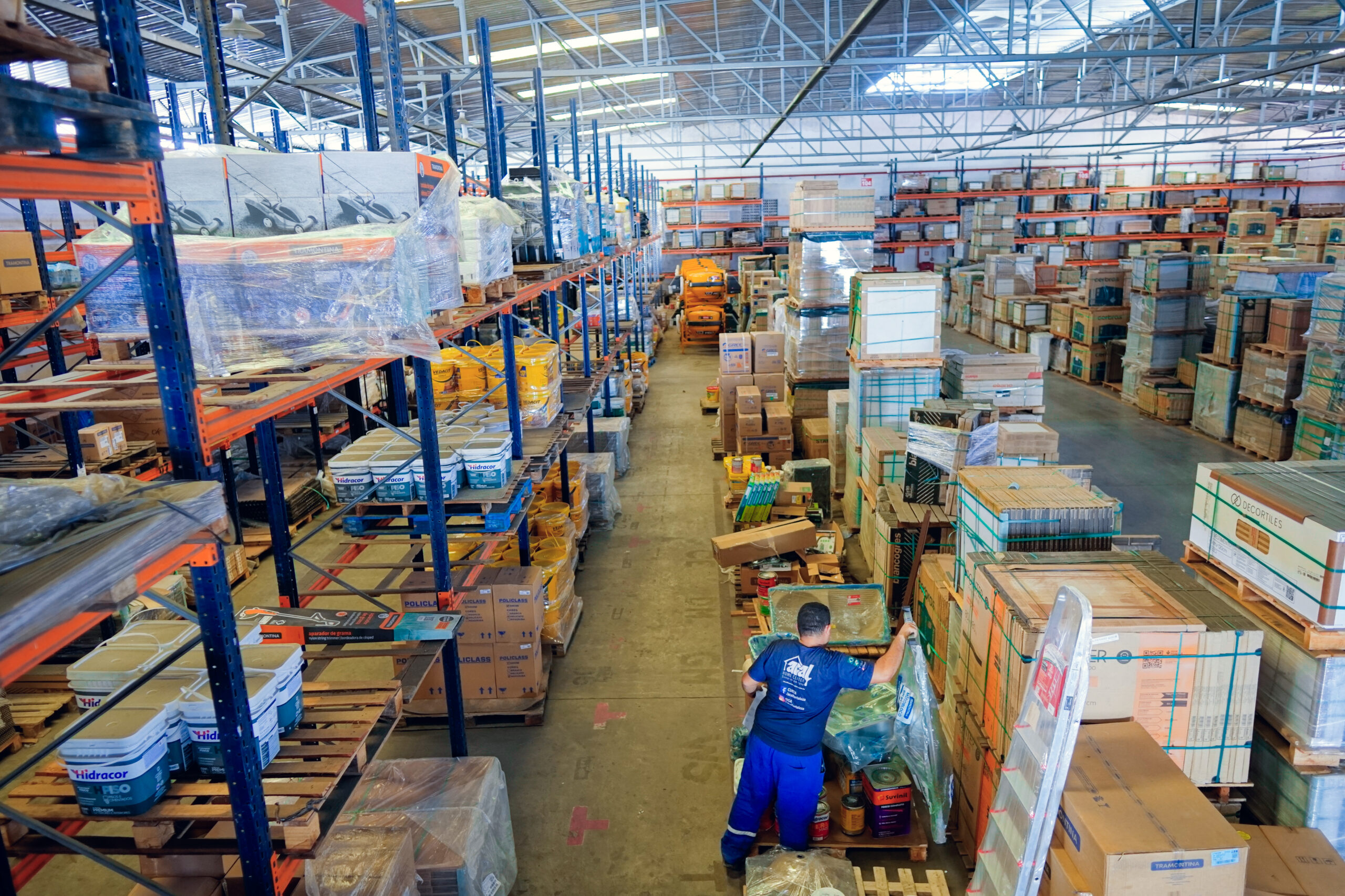 Mega Feirão das Indústrias reúne grandes marcas e oferece descontos especiais nas lojas Acal Home Center